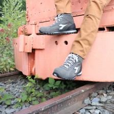 Chaussures de sécurité basse Glove Diadora grise