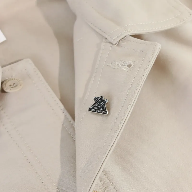 Pin's blason tailleur de pierre Largeot & Coltin