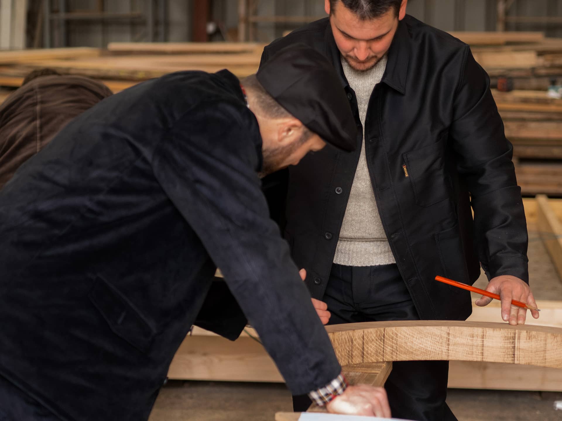 Coltins de charpentiers noirs Le Laboureur en moleskine et en velours