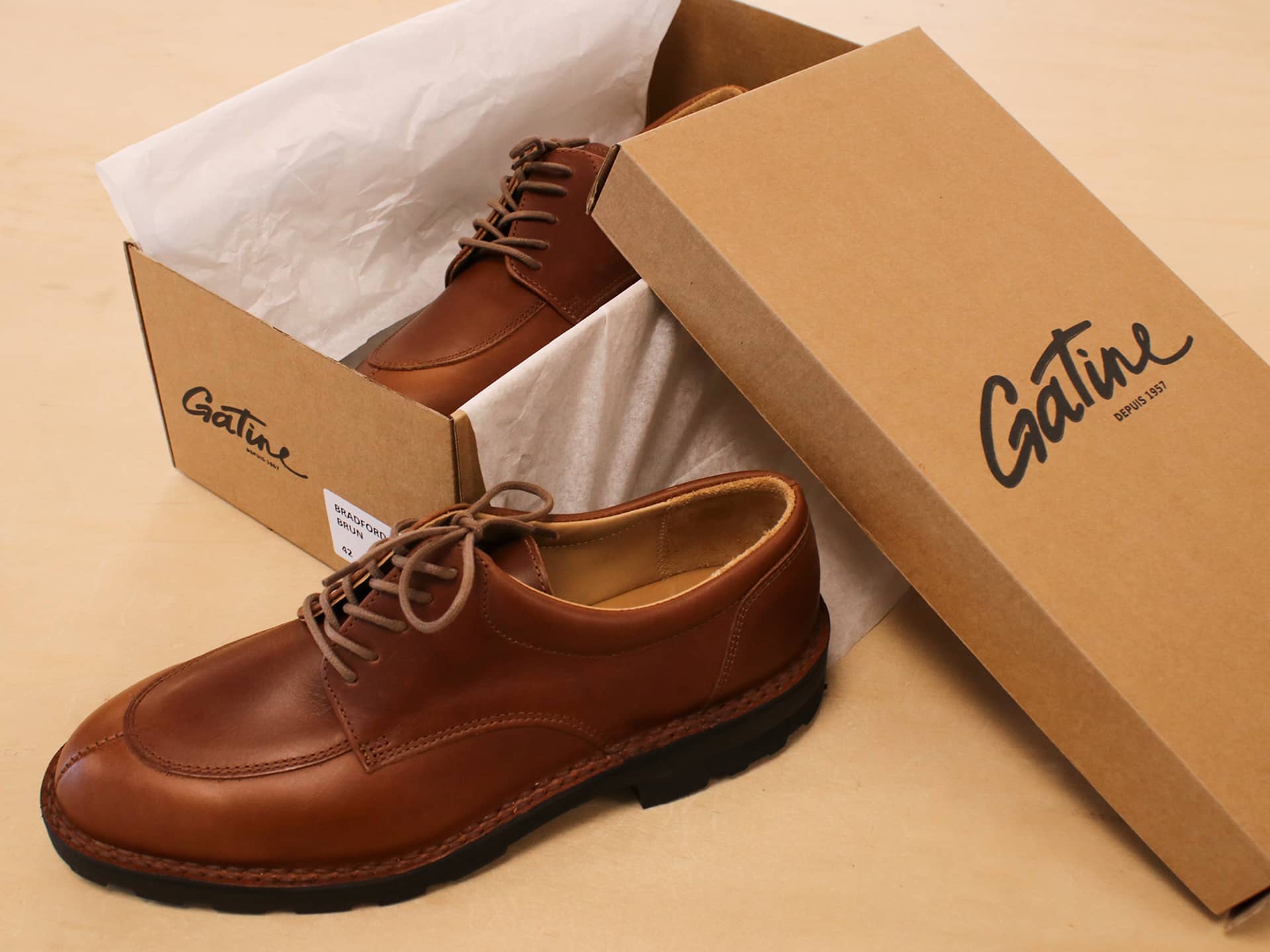 Chaussures de de gatines dans leur boite (modèle Bradford)