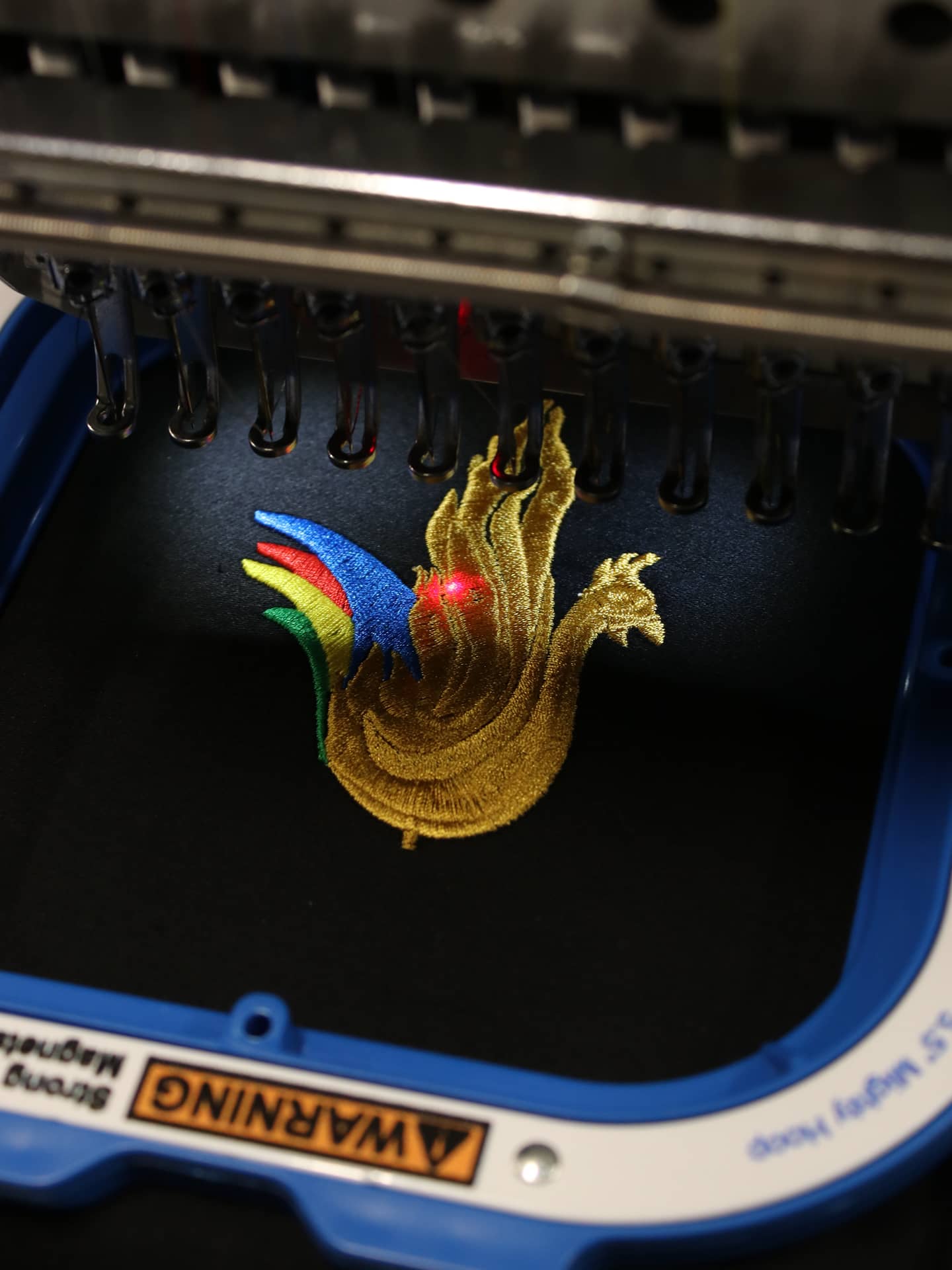 broderie des coltins de notre dame de paris par Largeot & Coltin à Angers